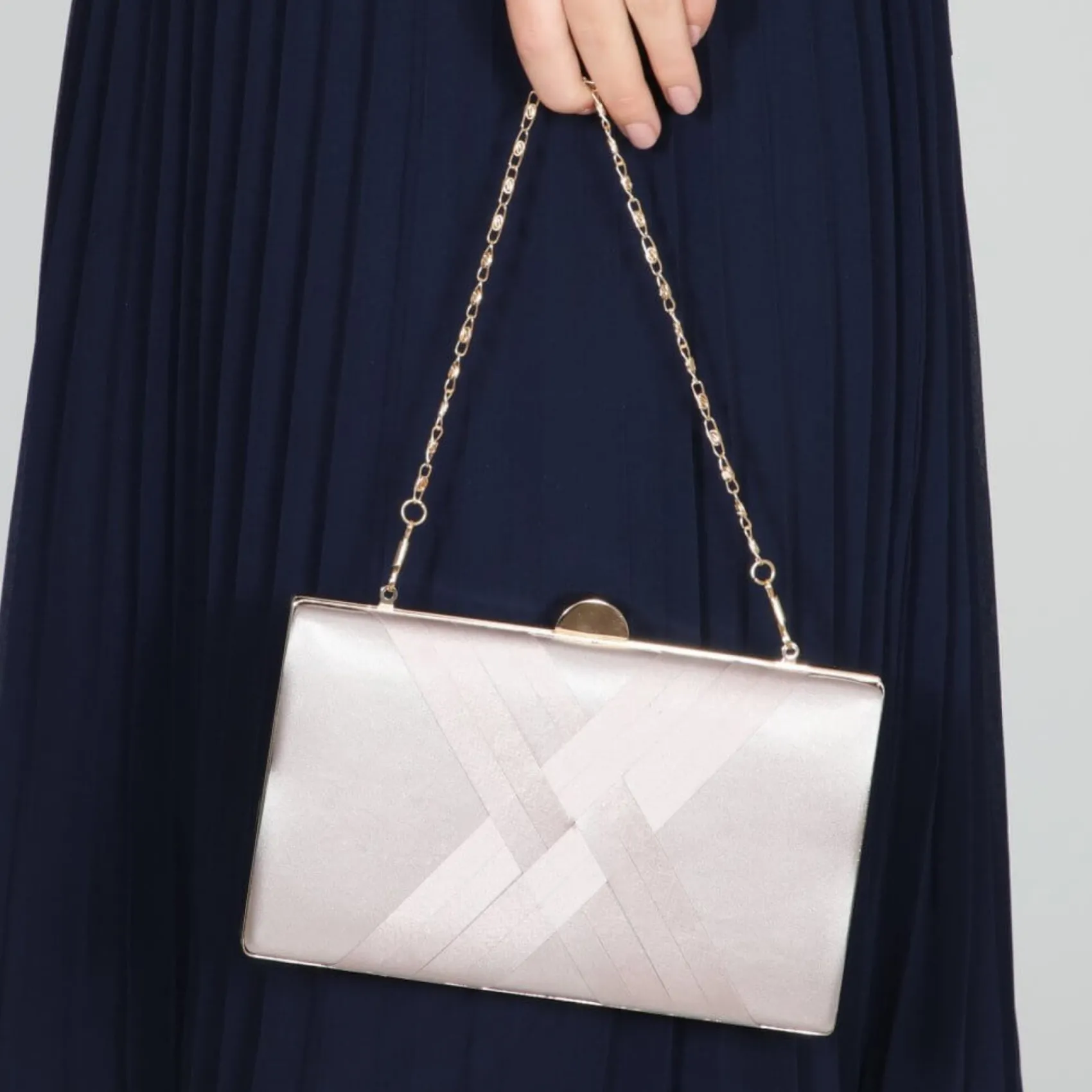 Perfect Bridal Bay Taupe Criss Cross Satin Clutch Tasche* Abschlussball-taschen | Hochzeitsgäste-taschen