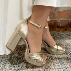 Perfect Bridal Birdie Gold Leder geknotet Blockabsatz Plateausandalen* Goldene Ballschuhe | Abschlussball-sandalen