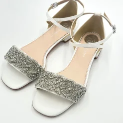 Perfect Bridal Blair Elfenbein Satin Kristall Flache Sandalen (Weite Passform)* Glitzernde Ballschuhe | Weiße Ballschuhe