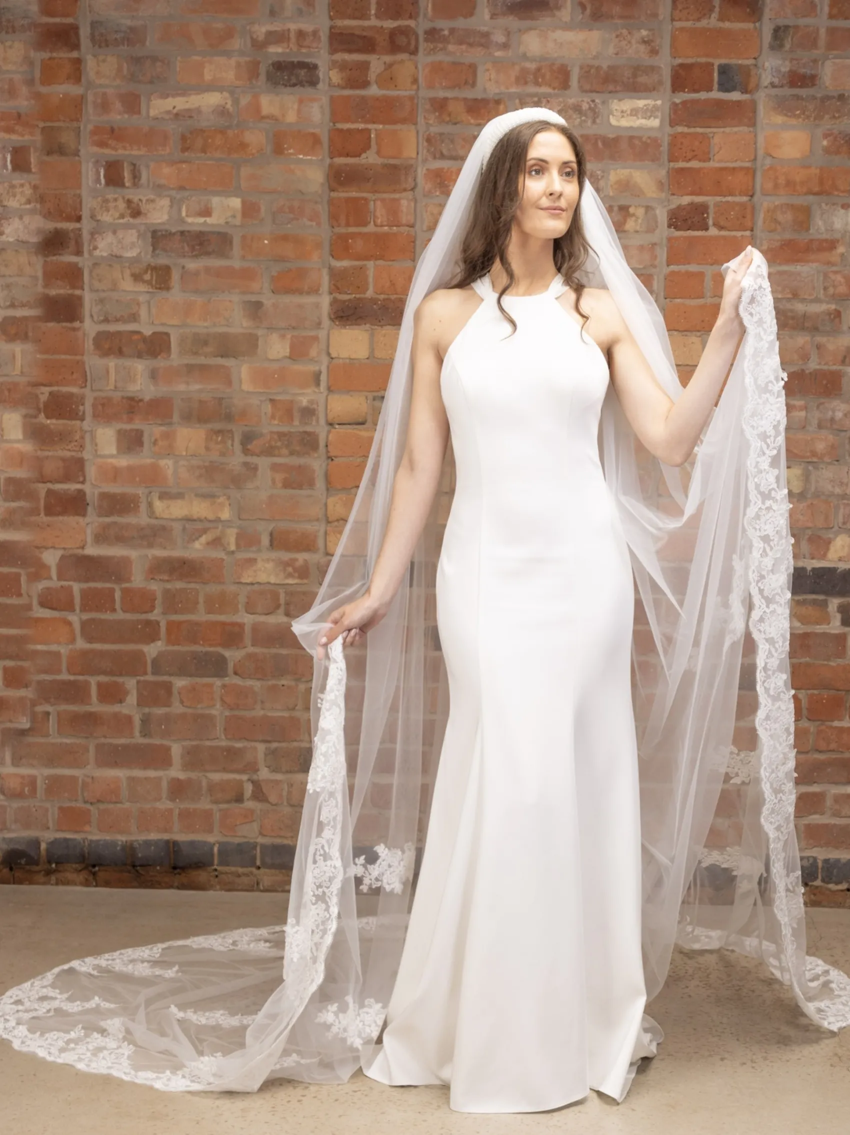 Perfect Bridal Einstöckiger Kathedralenschleier aus Spitze mit Motiven* Einstufige Schleier | Kapelle Länge & Kathedrale Schleier