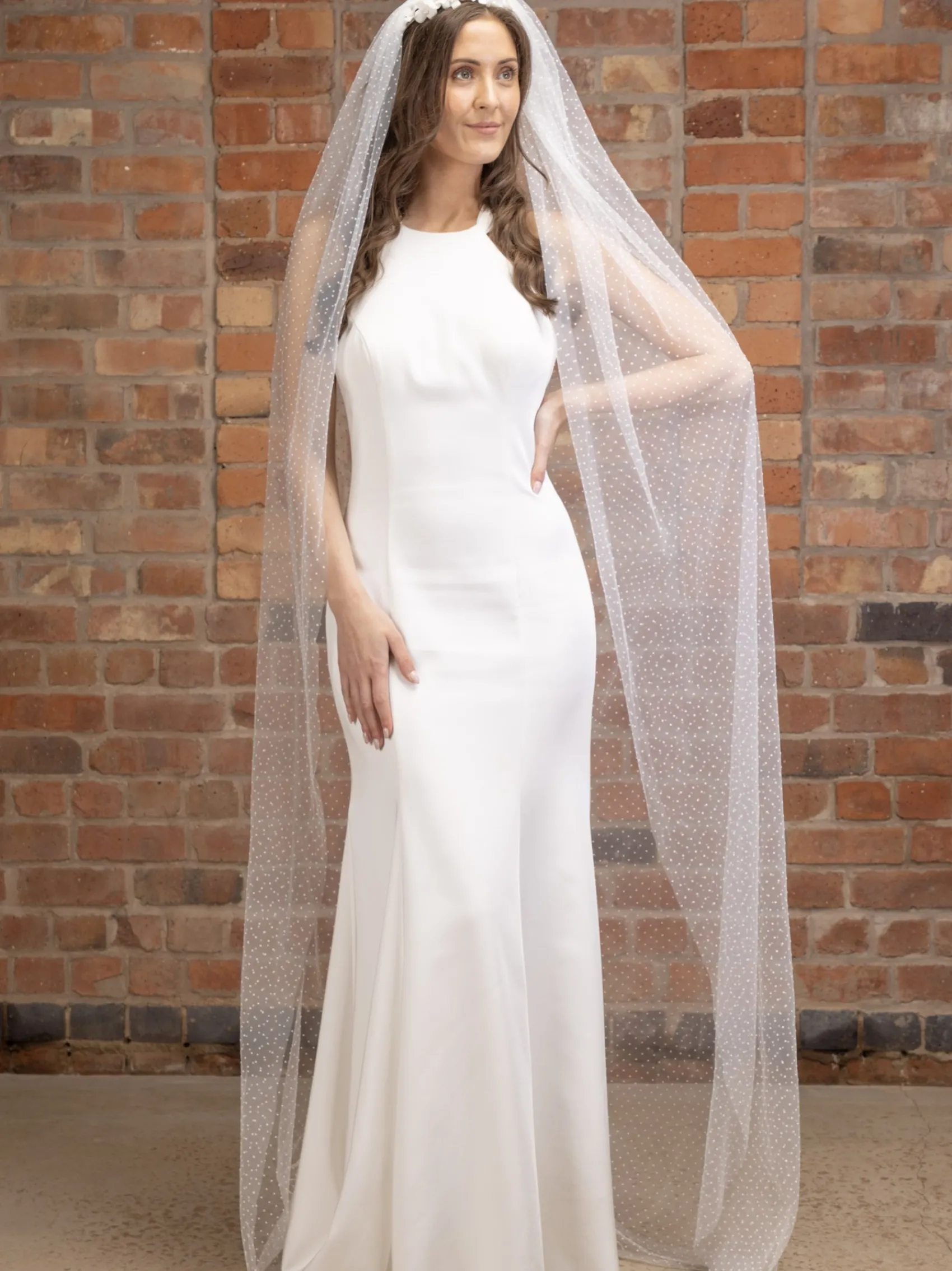 Perfect Bridal Elfenbeinfarbener einreihiger bodenlanger Polka Dot Schleier* Einstufige Schleier | Bodenlange Schleier