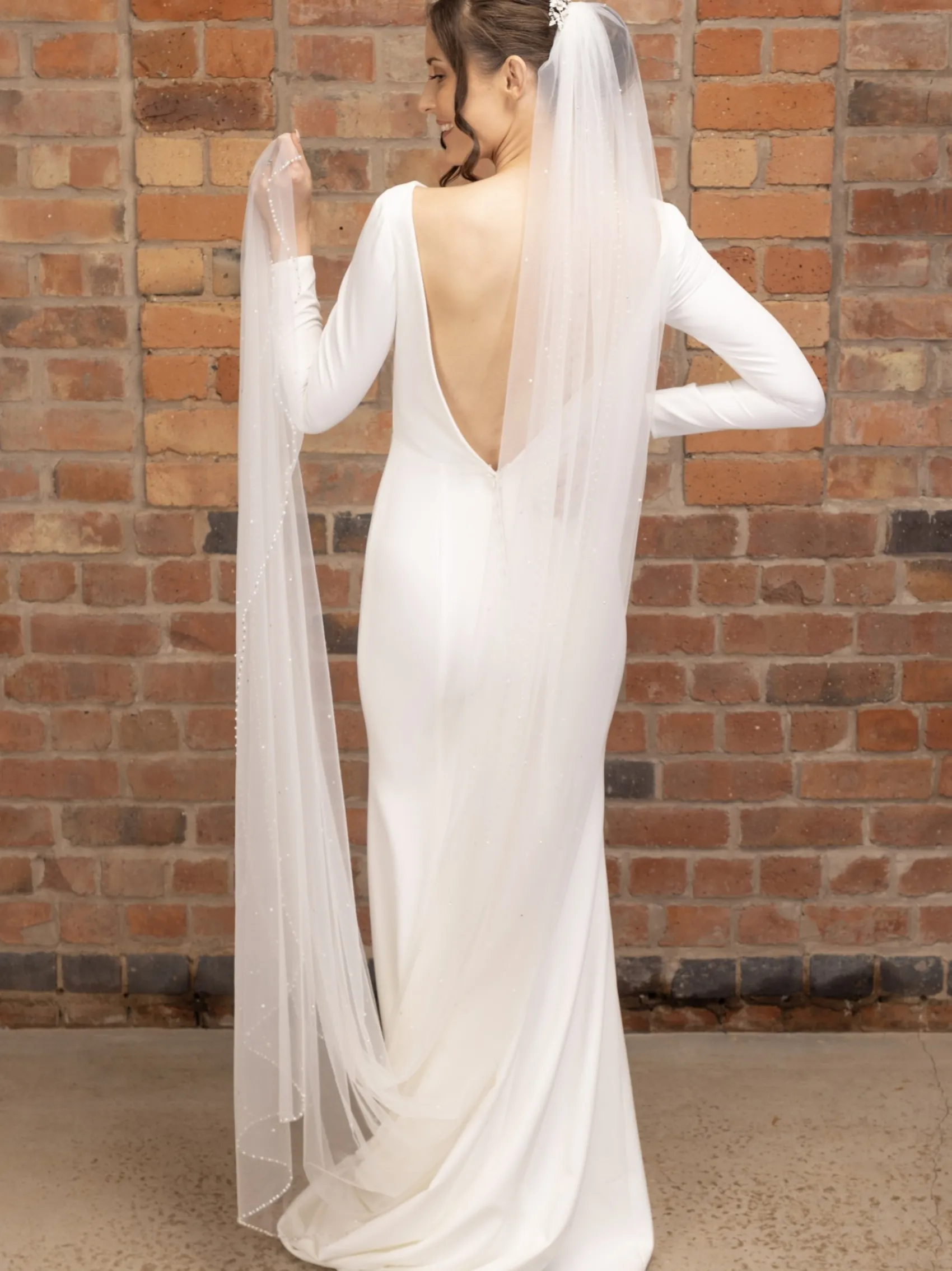 Perfect Bridal Elfenbeinfarbener einstufiger Schleier mit Perlen und Diamanten* Einstufige Schleier | Kapelle Länge & Kathedrale Schleier