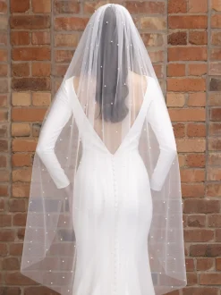 Perfect Bridal Elfenbeinfarbener einreihiger Schleier mit gestreuter Perlenkante* Kapelle Länge & Kathedrale Schleier | Bodenlange Schleier