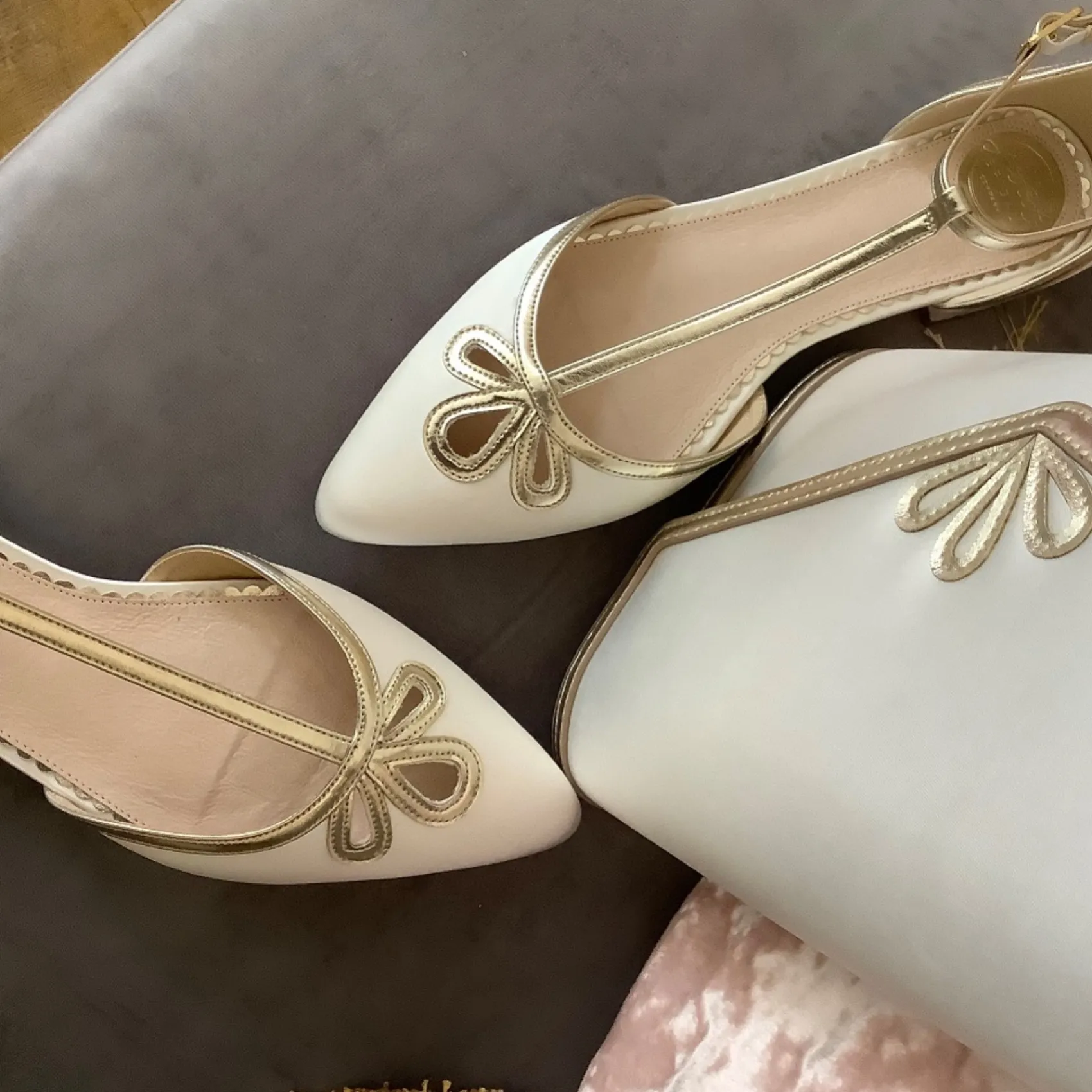 Perfect Bridal Harper Färbbare Elfenbein Satin und Gold T-Bar Flats* Hochzeitsschuhe | Schuhe Zum Färben