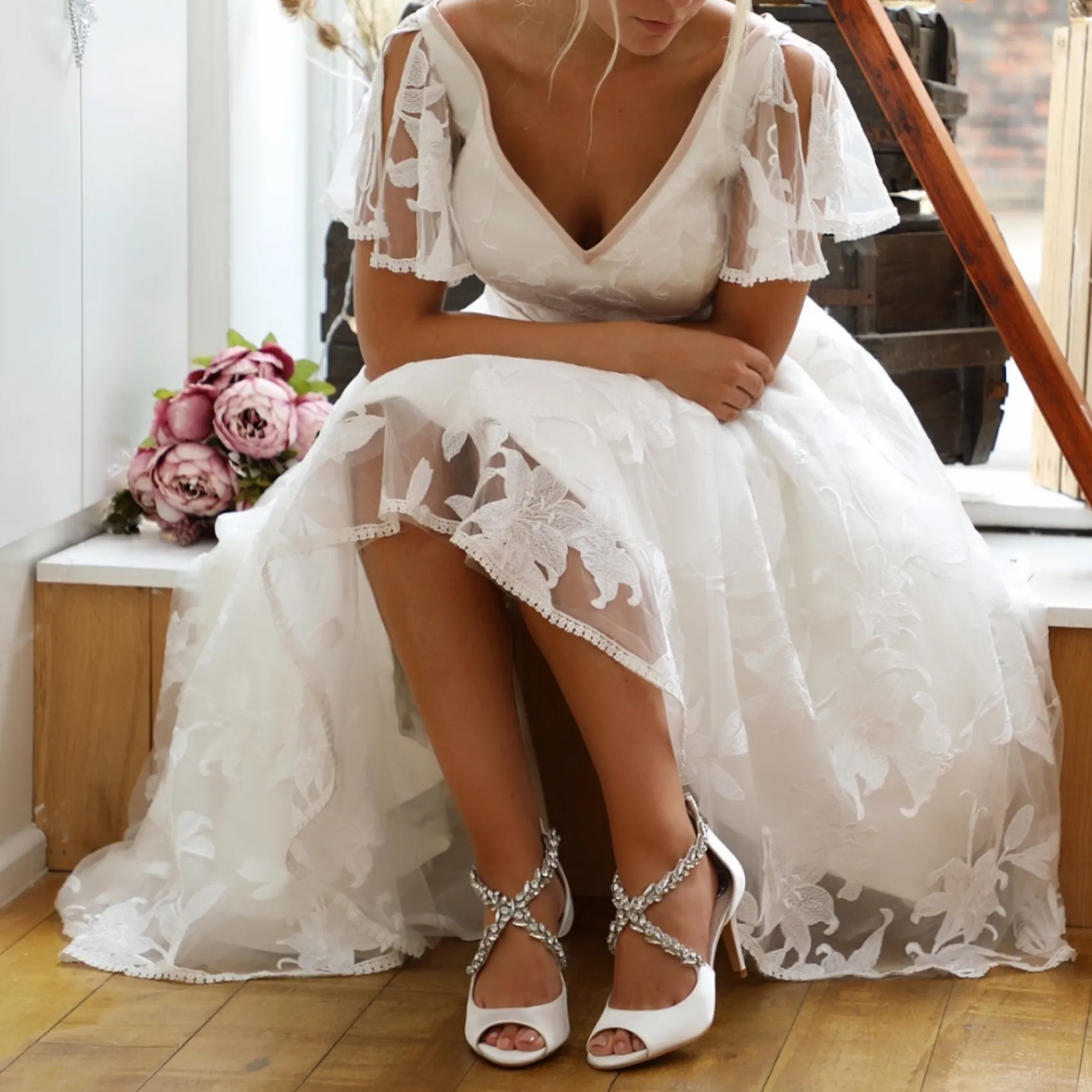 Perfect Bridal Katelyn Färbbare Elfenbein Satin Kristall Hochzeit Sandalen* Hochzeitsschuhe | Hochhackige Schuhe