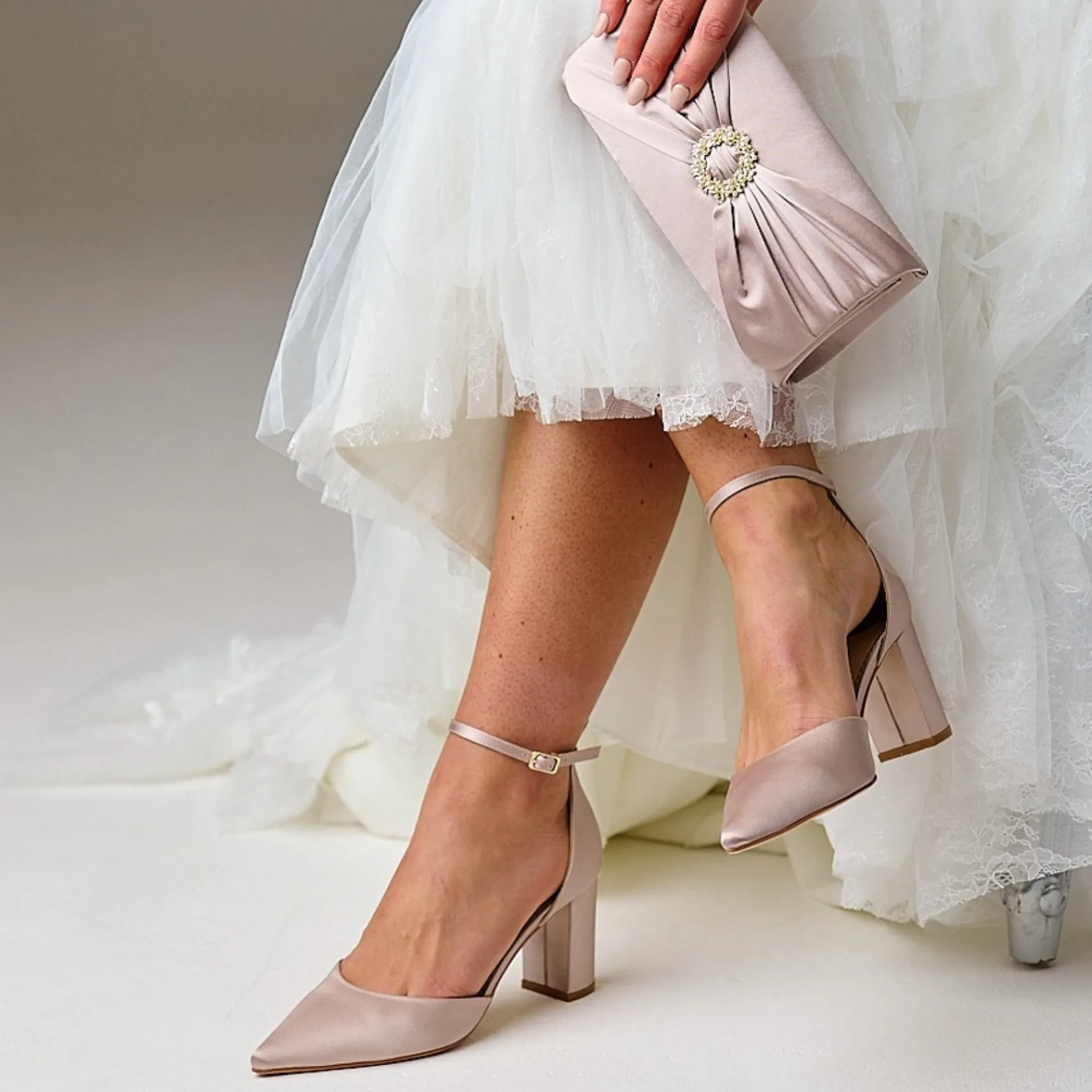 Perfect Bridal Liberty Taupe Satin Block Ferse Knöchelriemen Gericht Schuhe* Schuhe Für Hochzeitsgäste | Schuhe Für Die Mutter Der Braut