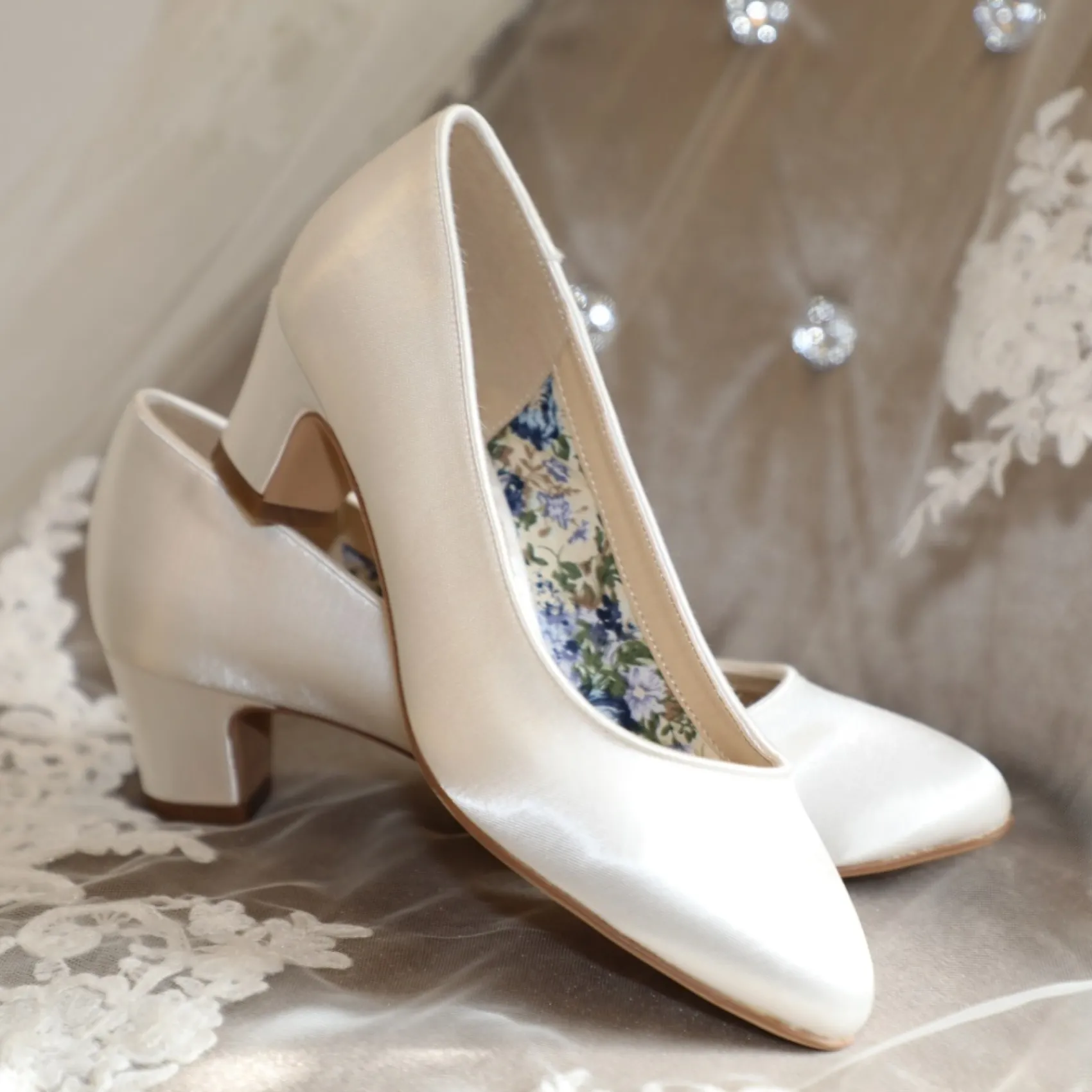 Perfect Bridal Melanie Elfenbein Satin Blockabsatz Pumps (Weite Passform)* Hochzeitsschuhe | Schuhe Mit Niedrigem Absatz
