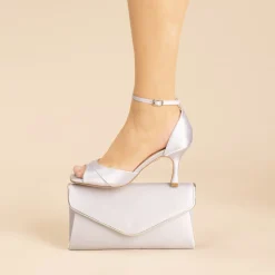 Perfect Bridal Misha Blaue Satin-Sandalen mit mittlerem Absatz und quadratischer Spitze* Schuhe Für Hochzeitsgäste | Schuhe Für Die Mutter Der Braut