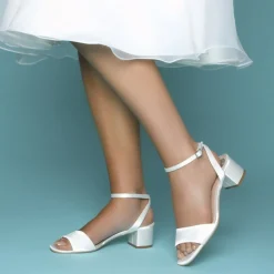 Perfect Bridal Riley Elfenbeinfarbene Perlensandalen mit niedrigem Blockabsatz (weite Passform)* Schuhe Für Brautjungfern | Hochzeitsschuhe