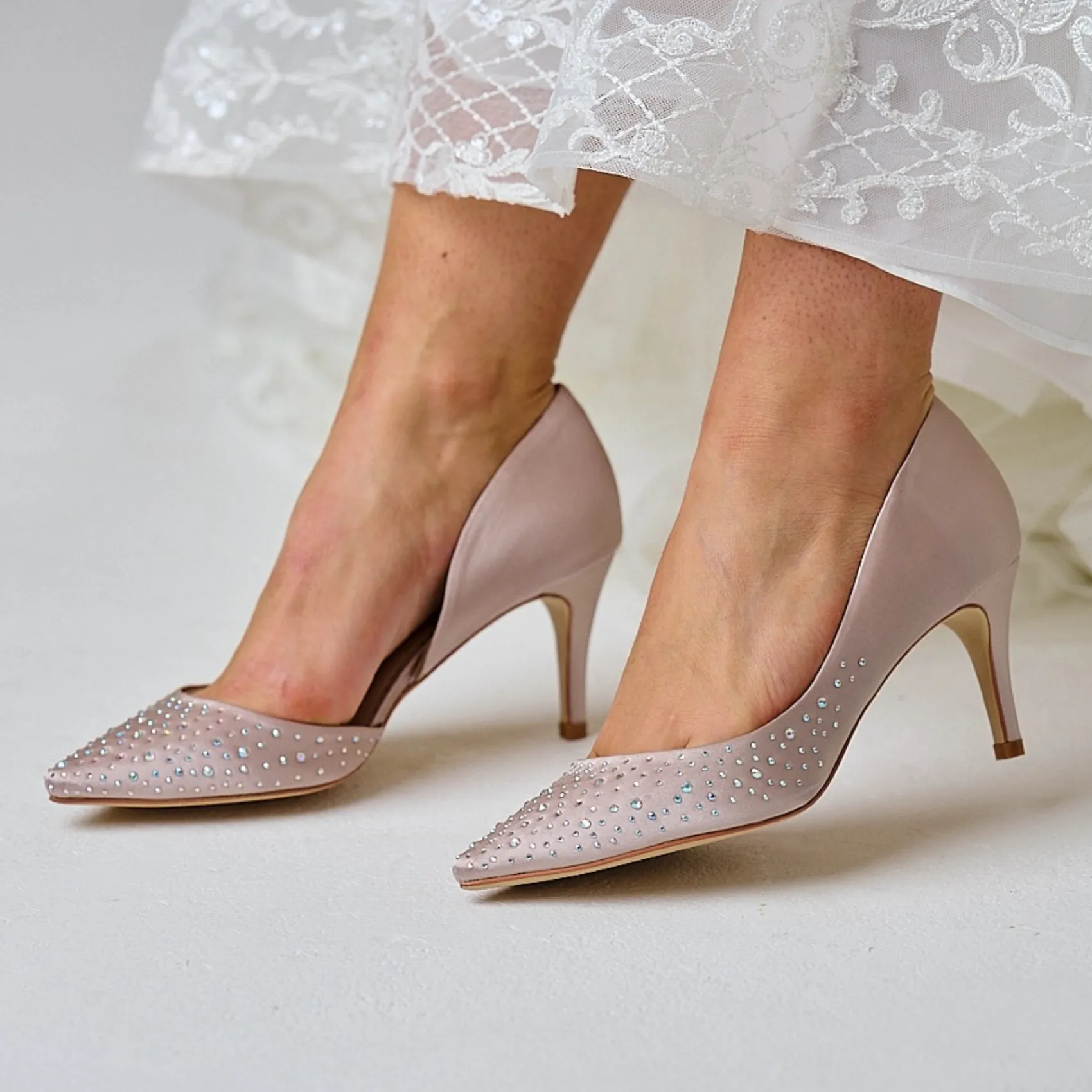 Perfect Bridal Sienna Taupe Satin Crystal Open Waist Pointed Courts* Party-schuhe | Schuhe Für Hochzeitsgäste