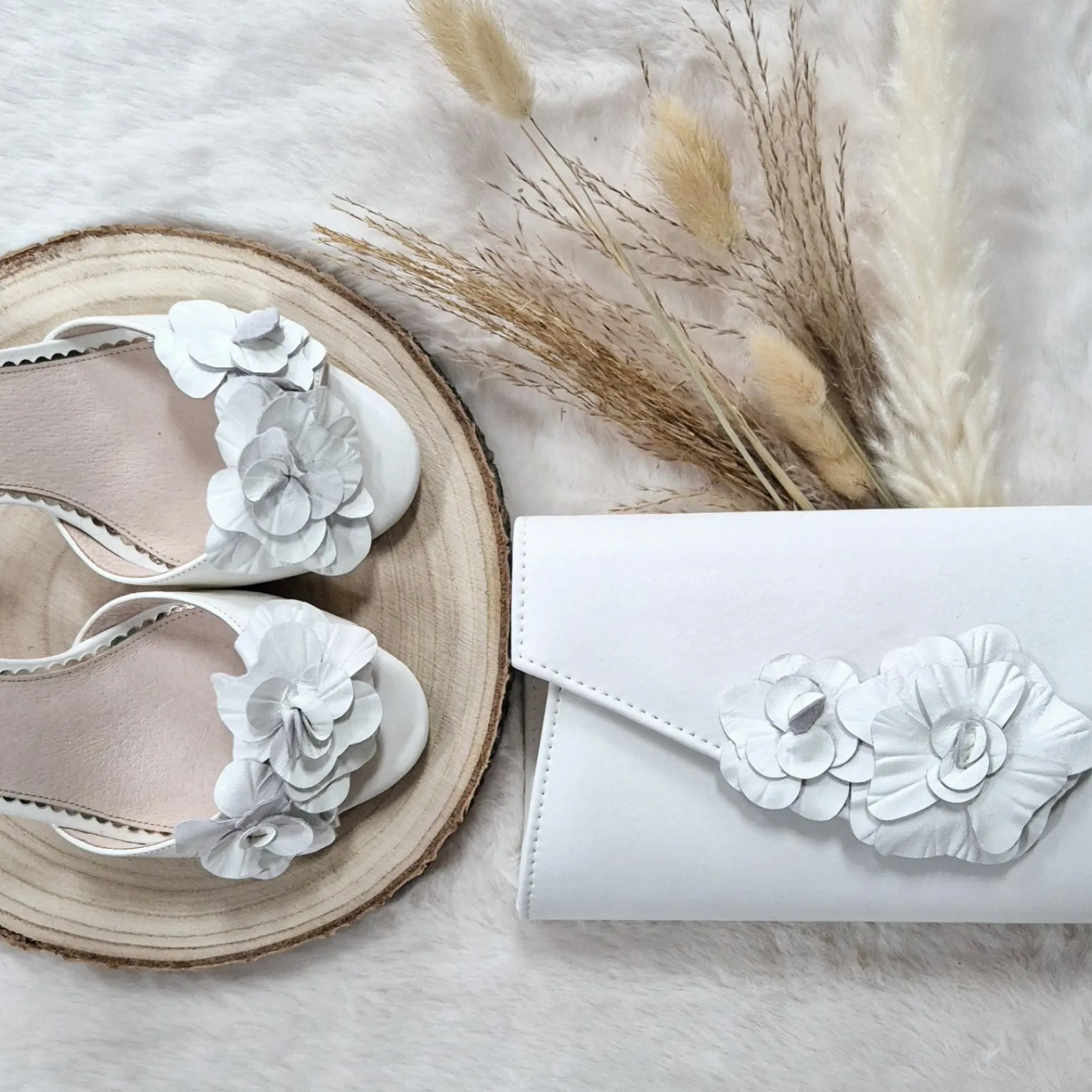 Perfect Bridal Toskana Elfenbeinfarbene Leder-Sandalen mit Blumen-Absatz* Hochzeitsschuhe | Schuhe Mit Mittlerem Absatz