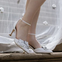 Perfect Bridal Valentina Elfenbein Leder Floral Knöchelriemen Schuhe* Schuhe Für Die Mutter Der Braut | Hochzeitsschuhe