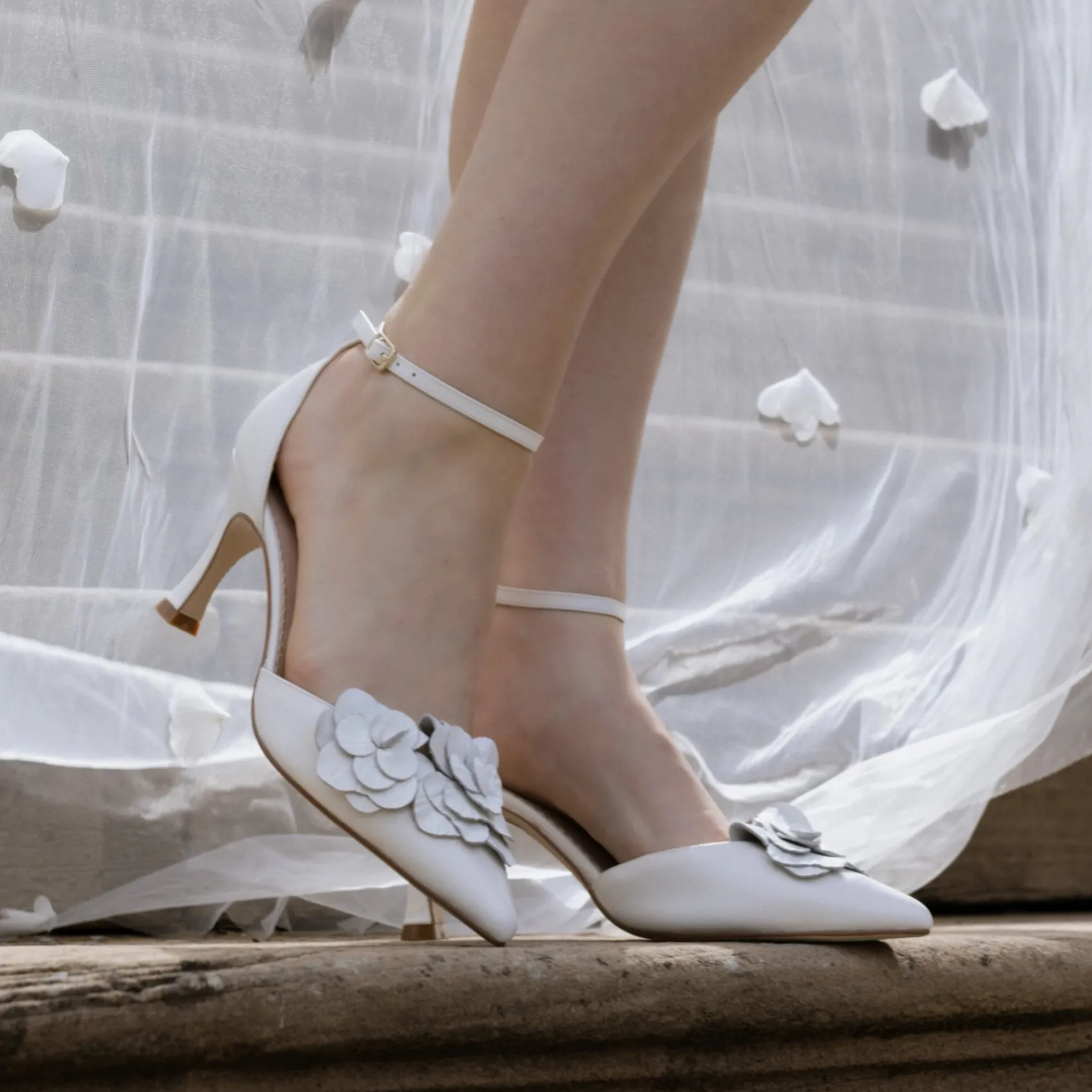 Perfect Bridal Valentina Elfenbein Leder Floral Knöchelriemen Schuhe* Schuhe Für Die Mutter Der Braut | Hochzeitsschuhe