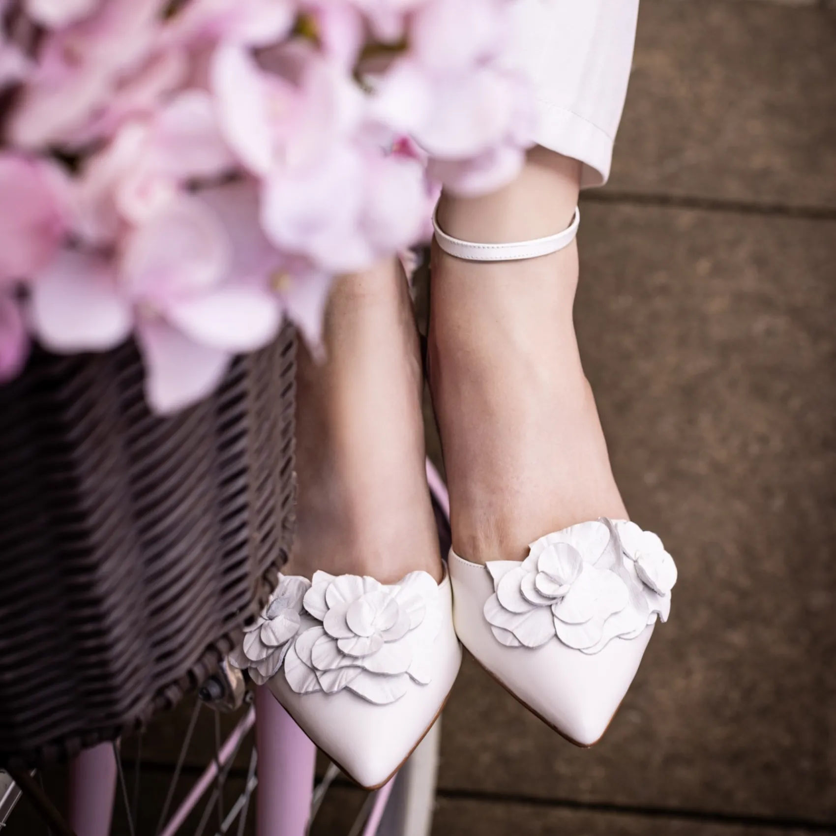 Perfect Bridal Valentina Elfenbein Leder Floral Knöchelriemen Schuhe* Schuhe Für Die Mutter Der Braut | Hochzeitsschuhe