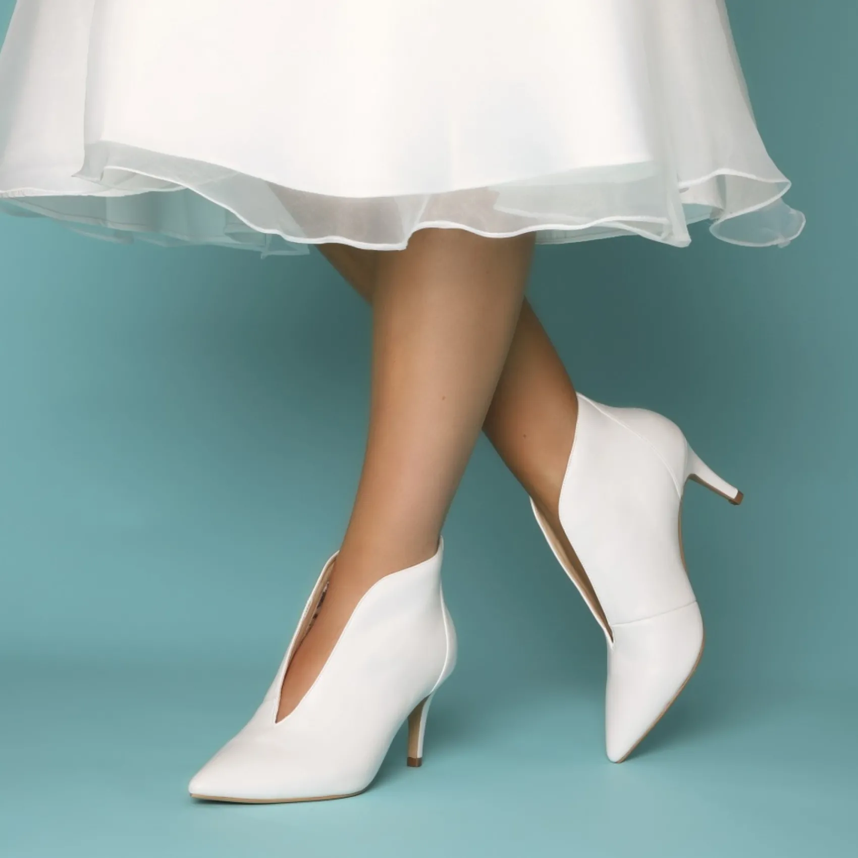 Perfect Bridal Zara Elfenbeinfarbene Lederstiefel mit spitzer V-Zehe für die Hochzeit* Hochzeitsschuhe | Schuhe Mit Mittlerem Absatz