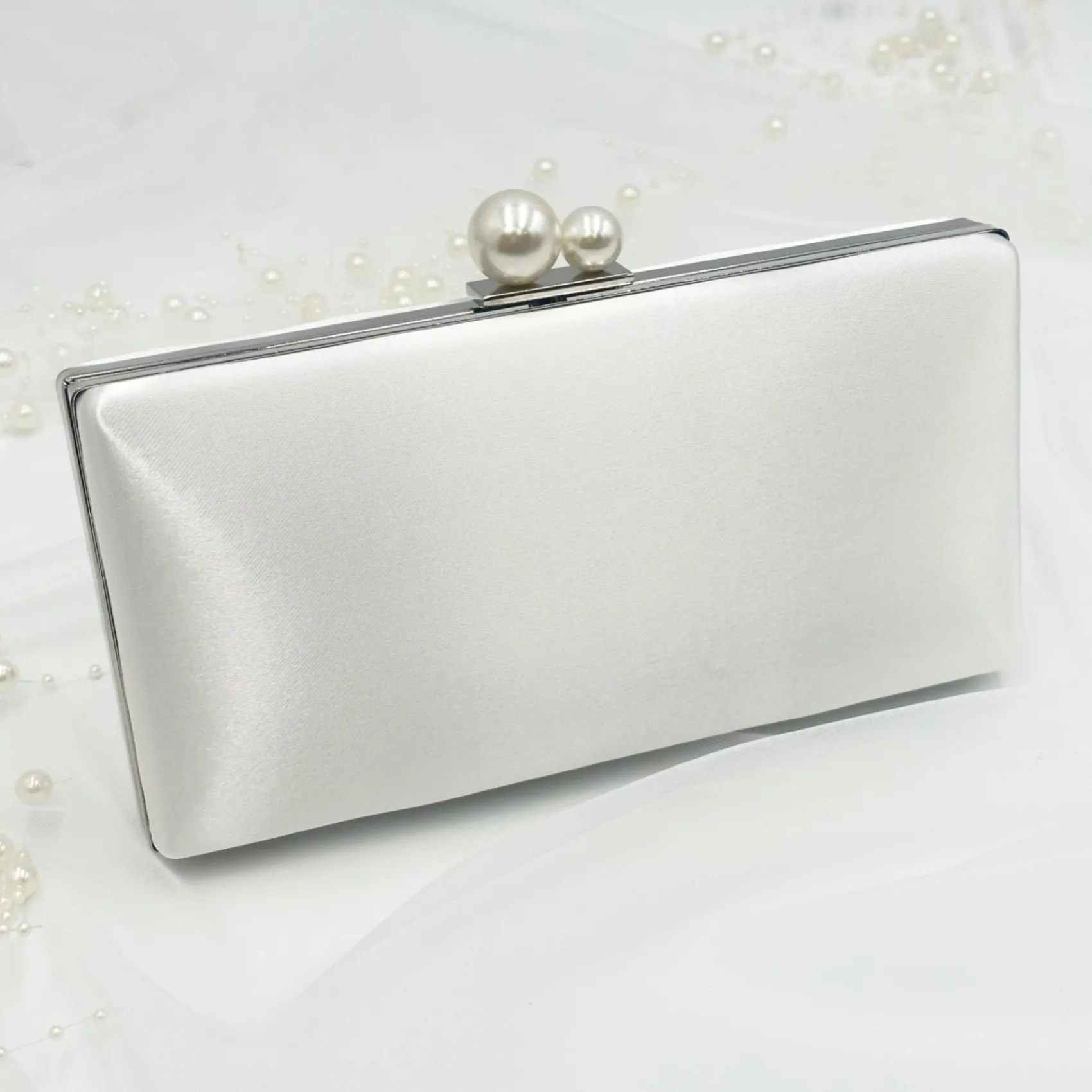 Rainbow Club Beau Dyeable Elfenbein Satin Box Clutch Bag mit Perlenschließe* Hochzeit Handtaschen