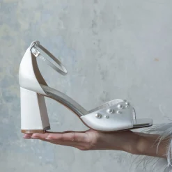 Rainbow Club Maya Mid Ivory Satin Perlen Blockabsatz Quadratische Zehensandalen* Schuhe Für Hochzeitsgäste | Schuhe Für Brautjungfern
