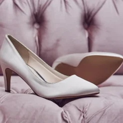 Rainbow Club Stella Elfenbein Satin & Silber Glitter Mid Heel Courts* Schuhe Für Die Mutter Der Braut | Hochzeitsschuhe