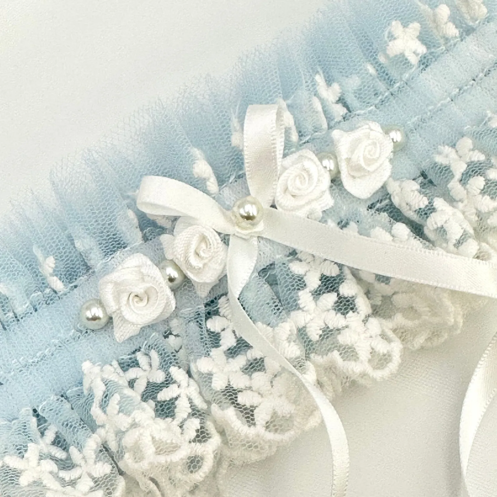 Boudoir Couture Rhapsody Blaue Spitze und Elfenbein Tüll Vintage Strumpfband mit Rose Detail* Etwas Blaue Geschenke | Geschenke Für Die Braut