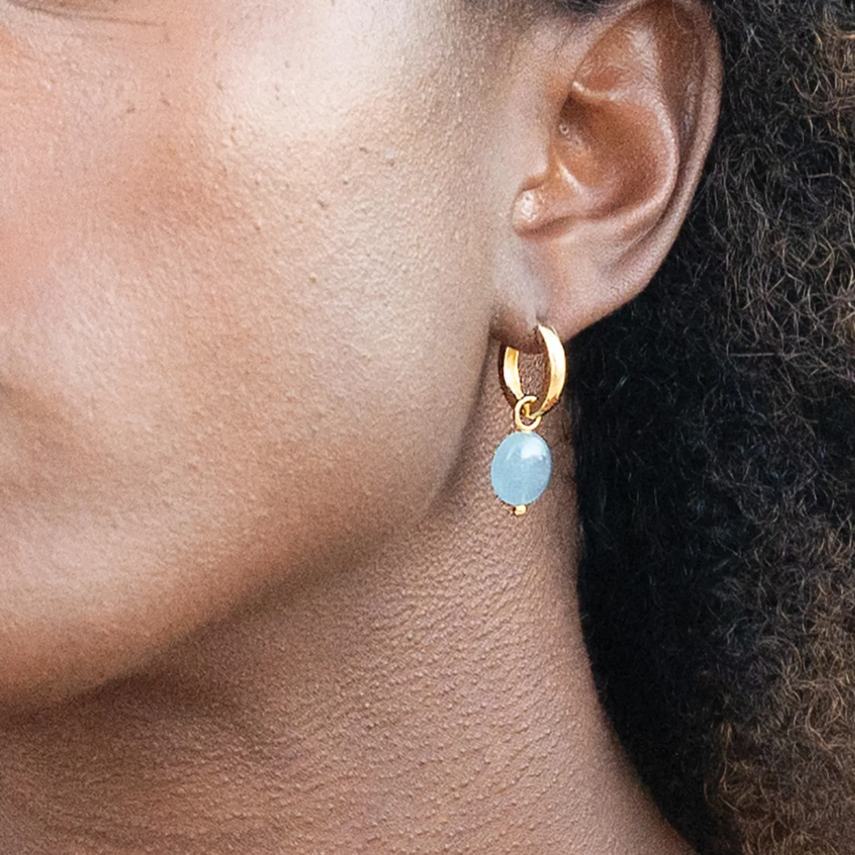 Sarah Alexander Baja Aquamarin Tropfen Gold Creolen* Etwas Blaue Geschenke | Geschenke Für Die Mutter Des Bräutigams