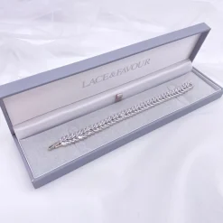 Lace & Favour Savoy Sparkly Cubic Zirkonia Hochzeitsarmband | L&F* Silberner Abschlussball-schmuck | Prom Armbänder