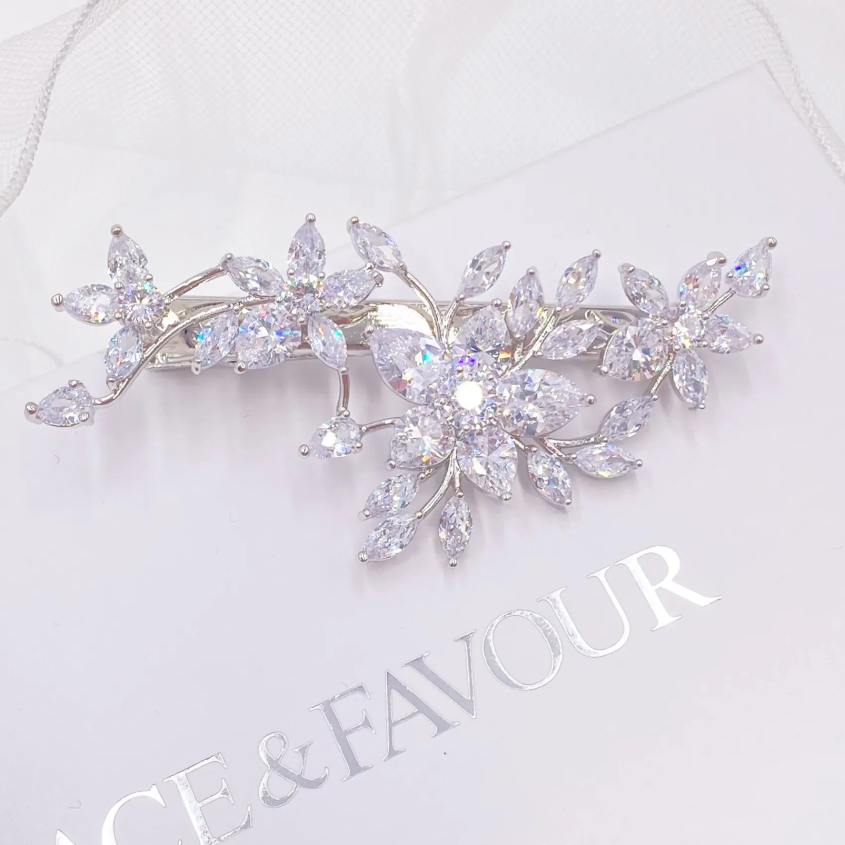 Lace & Favour Sierra Silber Floral Kristall Hochzeit Haarspange* Abschlussball Haarspangen & Kämme | Geschenke Für Brautjungfern