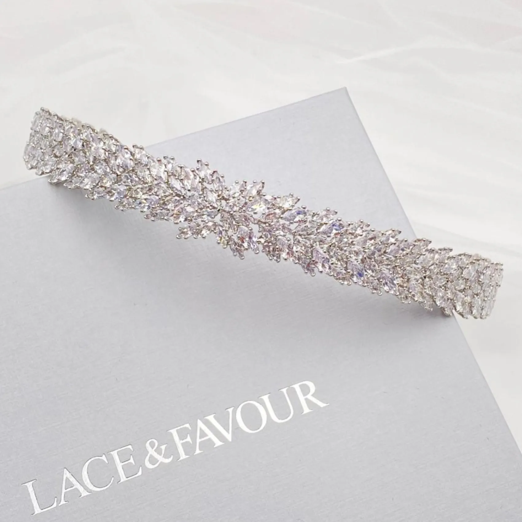 Lace & Favour Sorrento CZ Kristall verschönert Brautstirnband* Abschlussball-haarbänder & Tiaras | Haarschmuck Aus Kristall