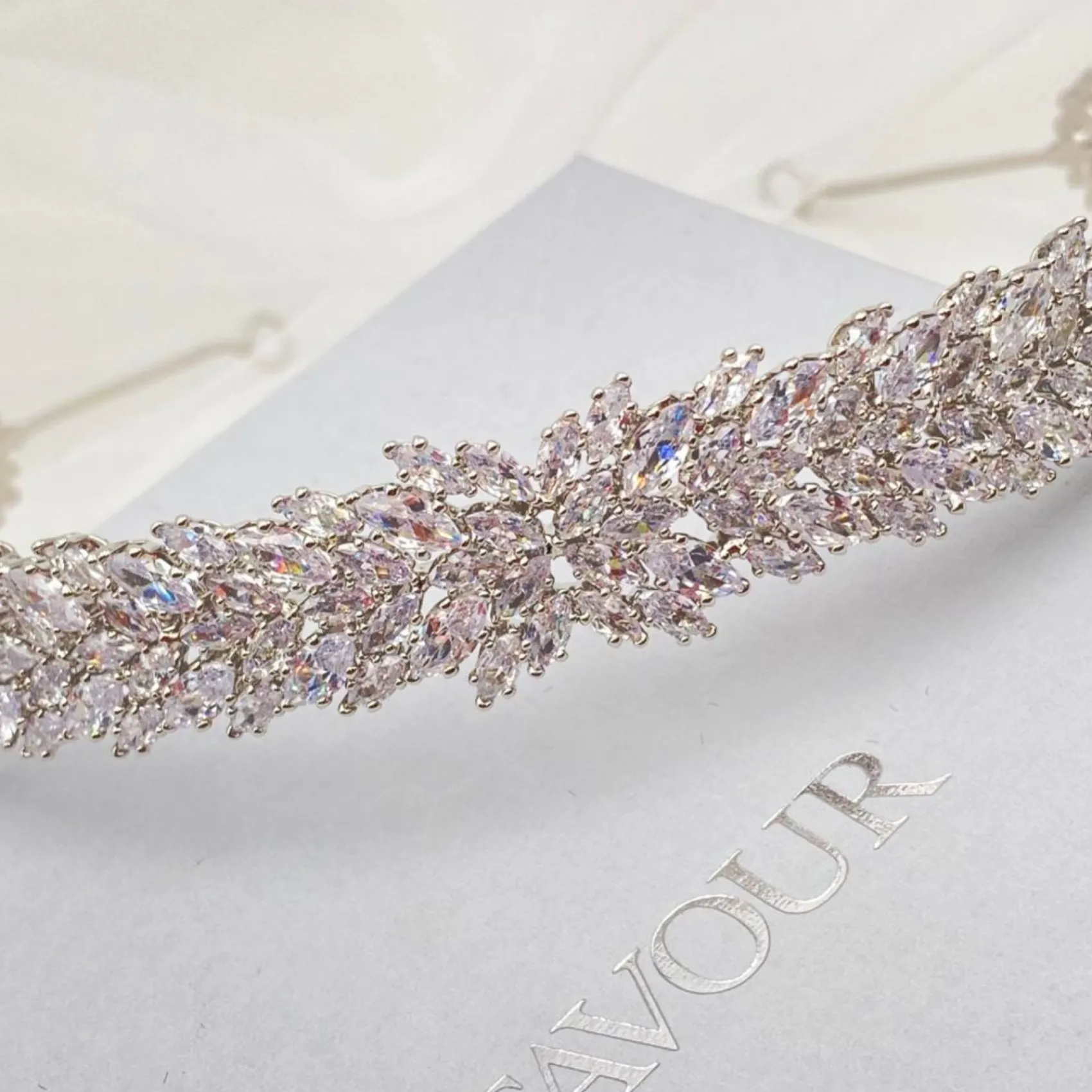 Lace & Favour Sorrento CZ Kristall verschönert Brautstirnband* Abschlussball-haarbänder & Tiaras | Haarschmuck Aus Kristall