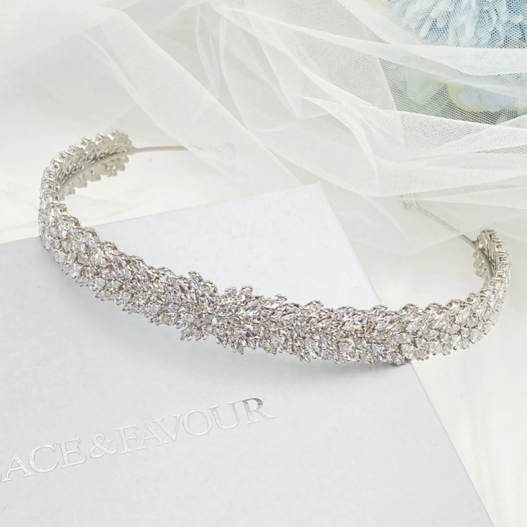 Lace & Favour Sorrento CZ Kristall verschönert Brautstirnband* Abschlussball-haarbänder & Tiaras | Haarschmuck Aus Kristall