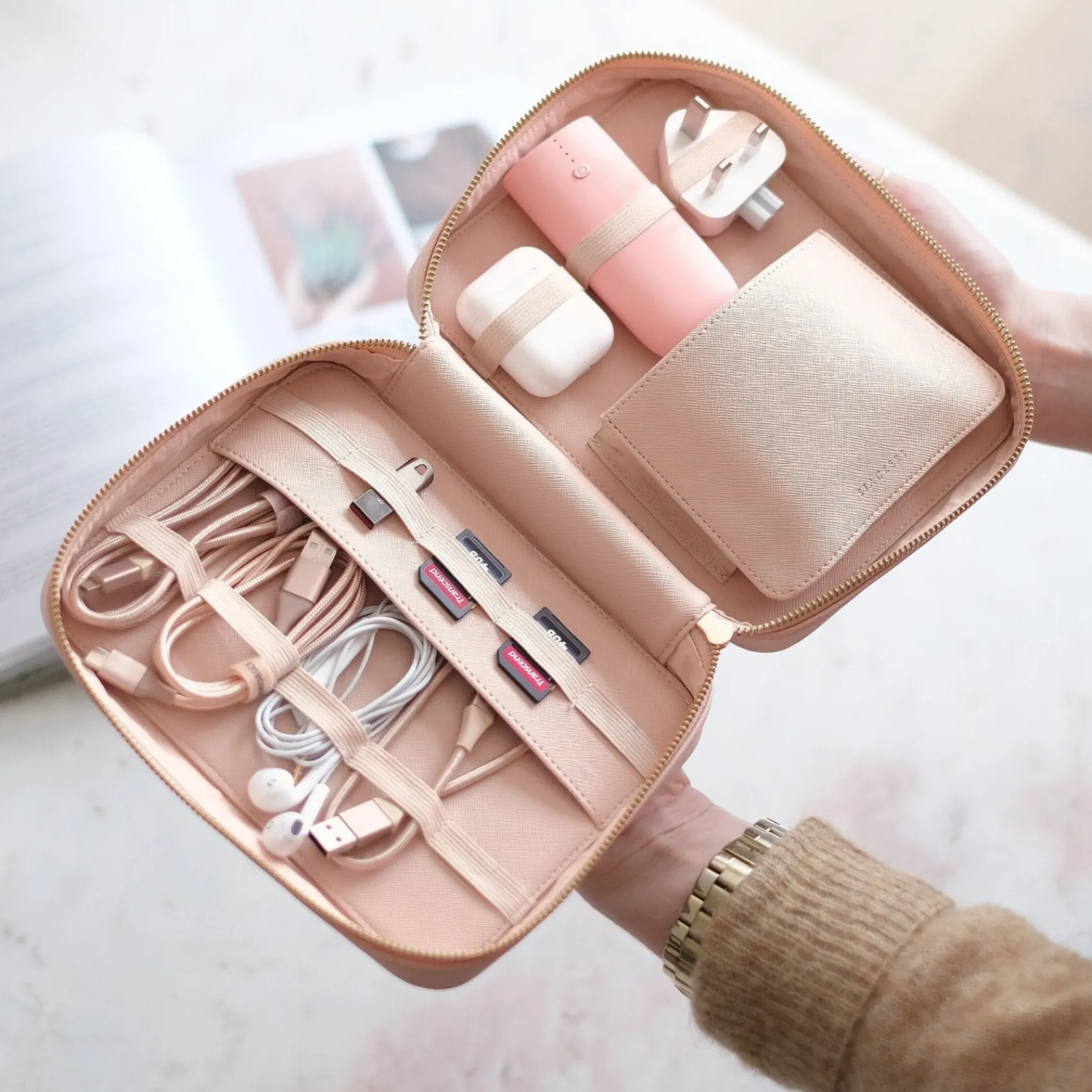 Stackers Blush und Gold Kabel Tidy Pouch Organizer Tasche* Flitterwochengeschenke