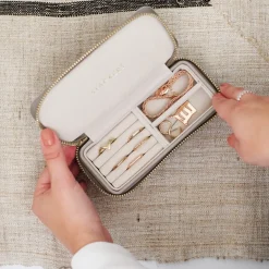 Stackers Taupe Reise-Schmuckkästchen mit Reißverschluss* Geschenke Für Die Mutter Des Bräutigams | Geschenke Für Die Mutter Der Braut