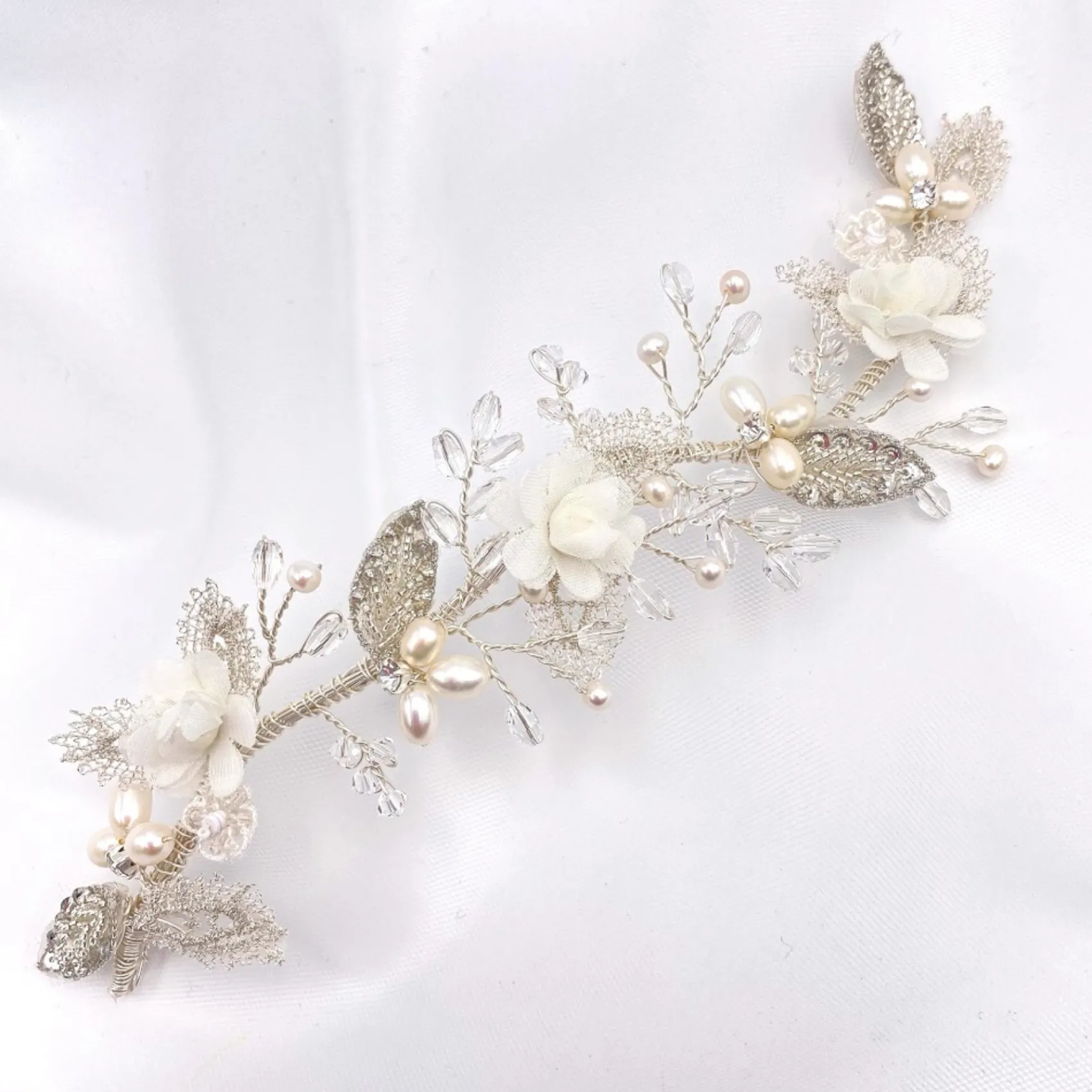 Beads & Beyond Tabitha Silver Leaves and Ivory Flowers Pearl Hair Vine* Perlen-haarschmuck | Silberne Haar-accessoires