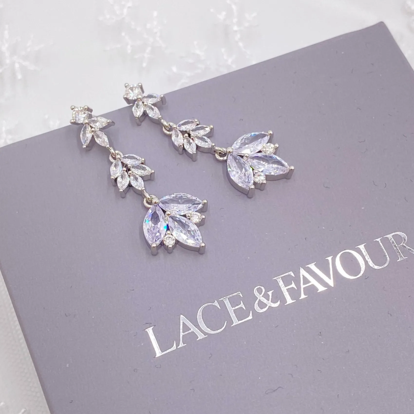 Lace & Favour Tansania Cubic Zirkonia Tropfen-Ohrringe* Silberner Abschlussball-schmuck | Abschlussball-ohrringe