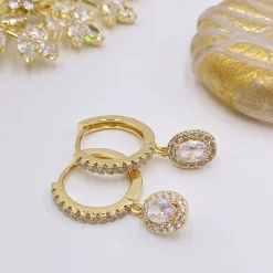 Lace & Favour Tobago Gold Crystal verschönert Huggie Hoop Ohrringe* Goldener Abschlussball-schmuck | Abschlussball-ohrringe