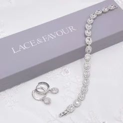 Lace & Favour Tobago Silber Crystal verschönert Huggie Hoop Ohrringe* Silberner Abschlussball-schmuck | Abschlussball-ohrringe