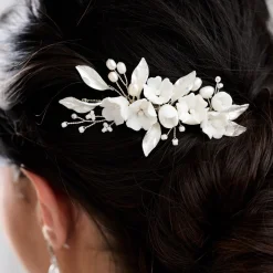Lace & Favour Tulippa Porzellan Blumen und Silberblätter Haarkamm* Perlen-haarschmuck | Silberne Haar-accessoires
