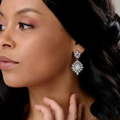 Lace & Favour Valencia Glitzernde Statement-CZ-Kronleuchter-Ohrringe* Silberner Abschlussball-schmuck | Abschlussball-ohrringe