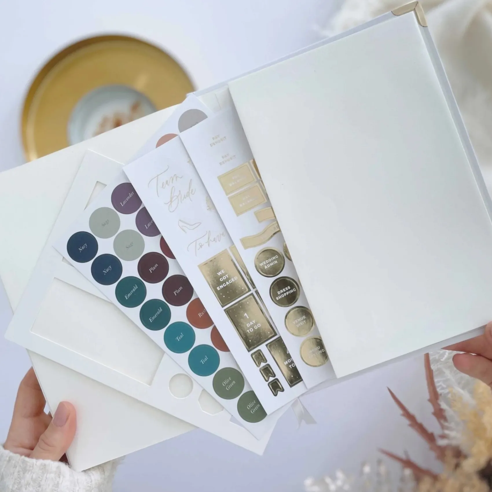 Blush & Gold Weiß-goldenes Luxus-Hochzeitsplanerbuch mit vergoldeten Rändern* Wedding Planner Bücher | Verlobungsgeschenke