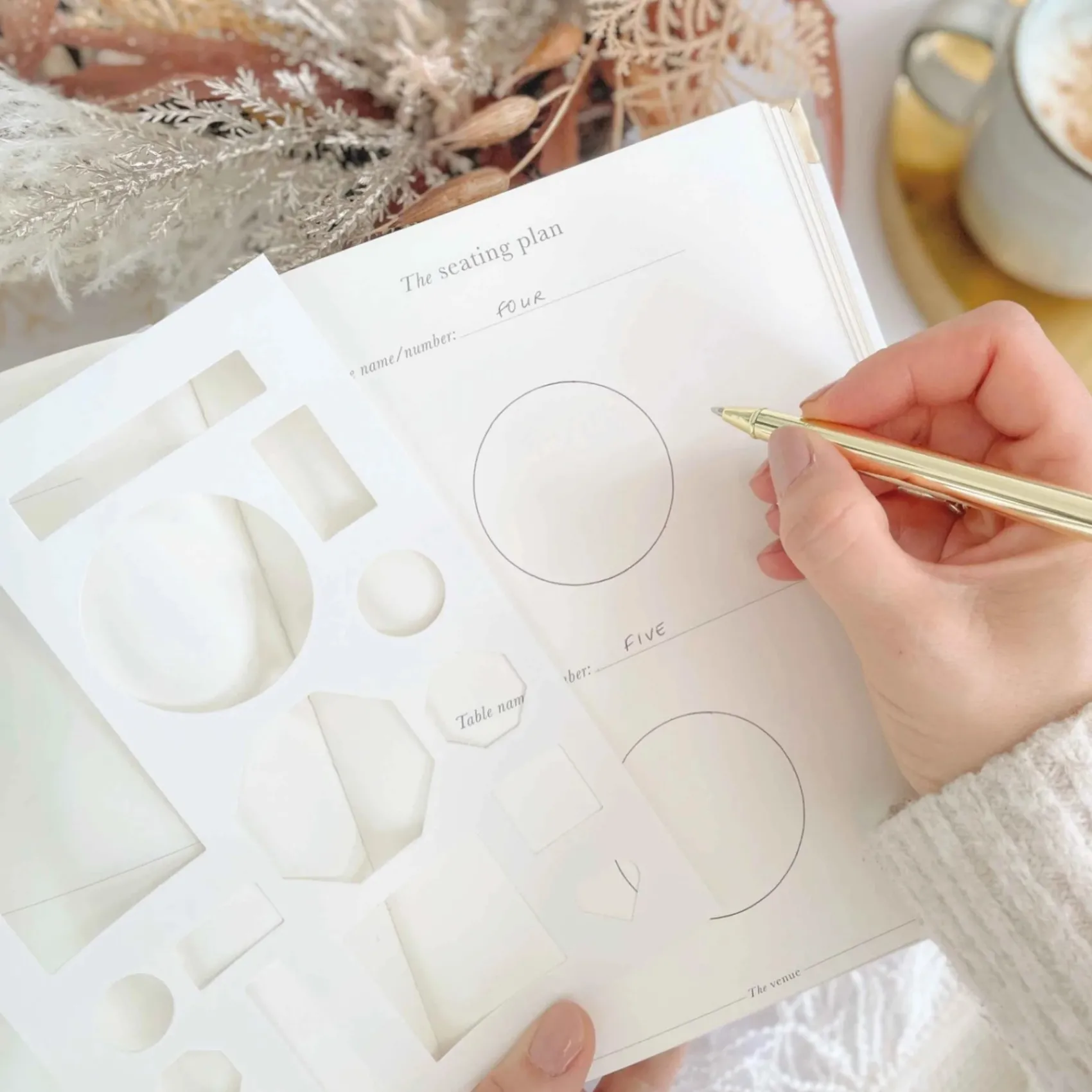 Blush & Gold Weiß-goldenes Luxus-Hochzeitsplanerbuch mit vergoldeten Rändern* Wedding Planner Bücher | Verlobungsgeschenke