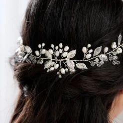 Lace & Favour Woodland Dream Silberne Blätter und Süßwasserperlen Haarstrang* Perlen-haarschmuck | Silberne Haar-accessoires