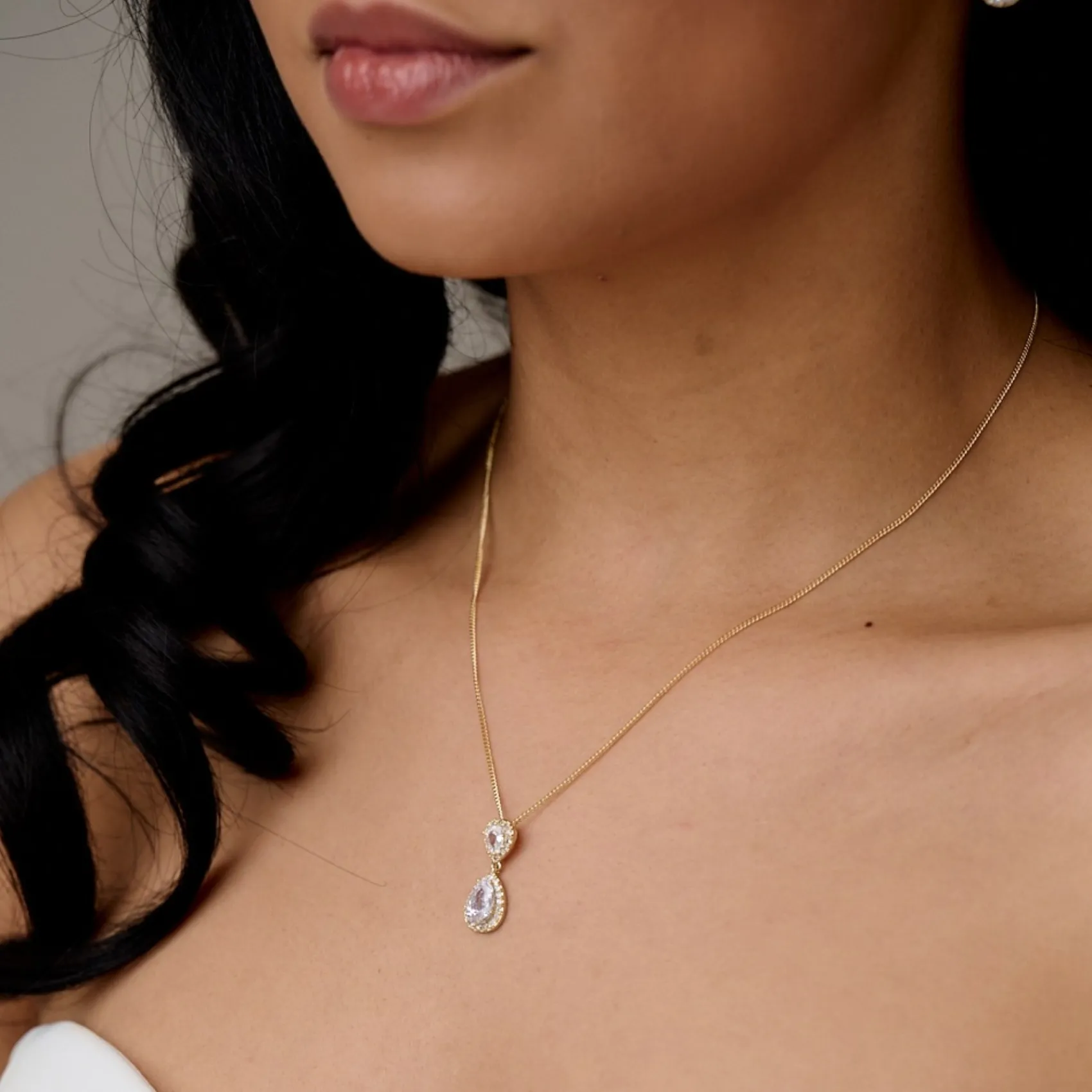 Lace & Favour Zara Gold Teardrop Kristall Hochzeitsschmuck Set* Goldener Abschlussball-schmuck | Abschlussball-schmuck-sets